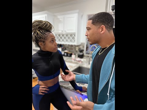 Видео: Когда Кейша проверяет Кельвина, и он говорит ей, что они даже не эксклюзивны!