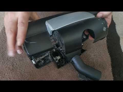 Видео: Пылесос Бош BGS4U2242 - ремонт турбощётки - BOSCH BGS4U2242 (Turbo brush repair)