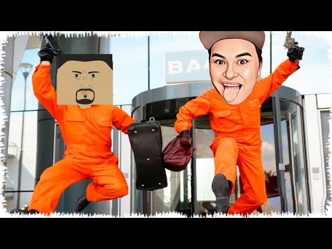 Видео: Алик төртбұрыш достарымен Банк тонады