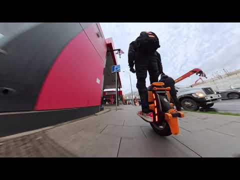 Видео: 31 октября 2025. Мини (микро) обзор моноколеса Extreme Bull Commander GT: Моими Глазами.