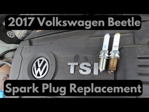 Видео: Замена свечей зажигания Volkswagen Beetle 2014-2019