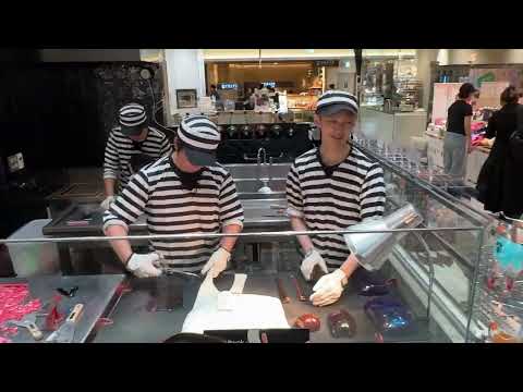 Видео: [PAPABUBBLE] Как сделать гигантские клоунские конфеты для заключенных