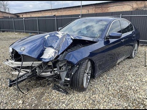 Видео: BMW 530 2017 (G30) Жорсткий лобовий удар