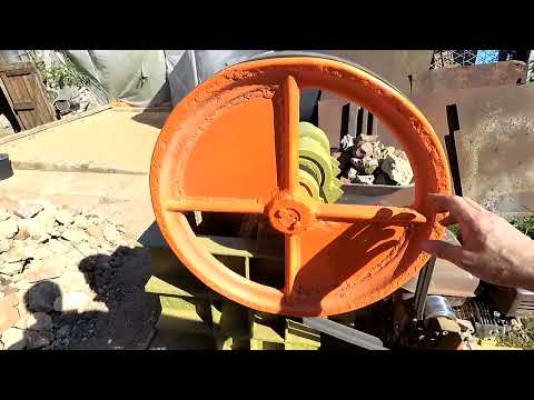 Видео: СПЭСА 115 №66 щебёнкодробилка