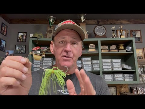 Видео: Мои любимые приманки и методы ловли окуня в ноябре…