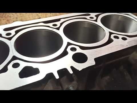 Видео: Расточка и фрезеровка блока цилиндров Volkswagen