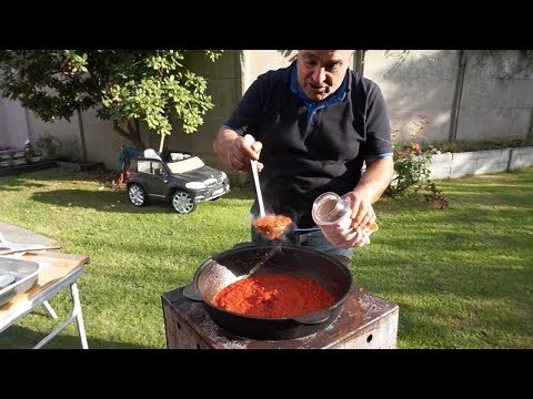 Видео: Приготовление вкусной аджики.Рецепт от Жоржа