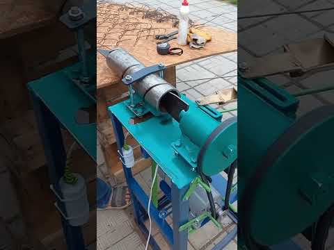 Видео: Станки для производства сетки Рабица. +380976996194