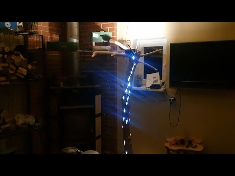 Видео: Вешалка - светильник - ночник из яблони