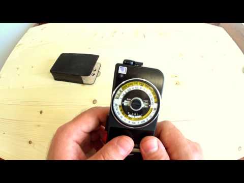 Видео: Фотоэкспонометр Свердловск 4 (источники питания)