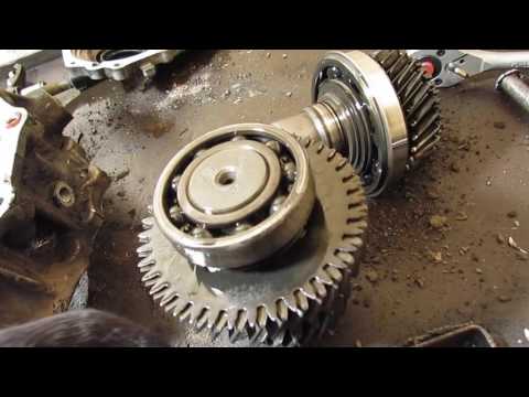 Видео: Ниссан Тирано ремонт  раздаточной коробки