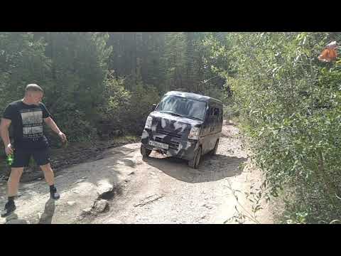 Видео: Suzuki Every Подъем на Акташский ретранслятор 1.08.2020