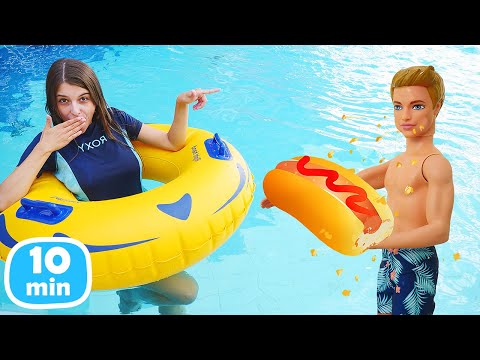 Видео: Барби и Кен в аквапарке – Ищем игрушки с Машей ТойКлаб! Видео игры в куклы Барби