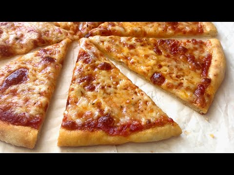 Видео: Пицца Маргарита Рецепт с Домашним Соусом // Pizza Margherita Recipe with Homemade Sauce