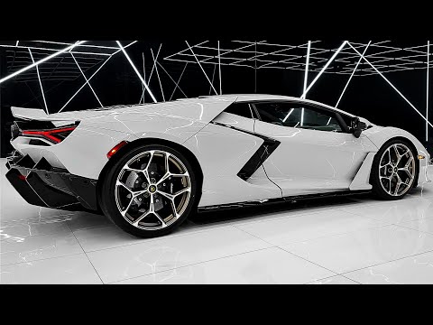 Видео: Lamborghini Revuelto 2025 года — звук, интерьер и внешние детали (Wild Car)
