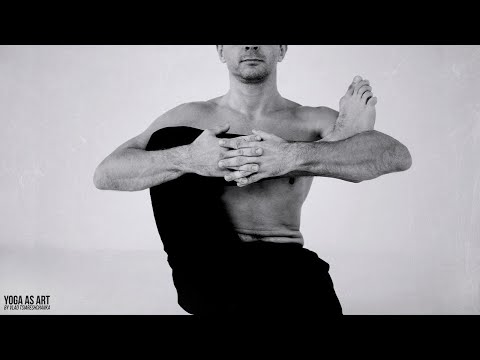 Видео: Субботняя виньяса флоу для начинающих! Разогреваем и укрепляем все тело! Дышим!