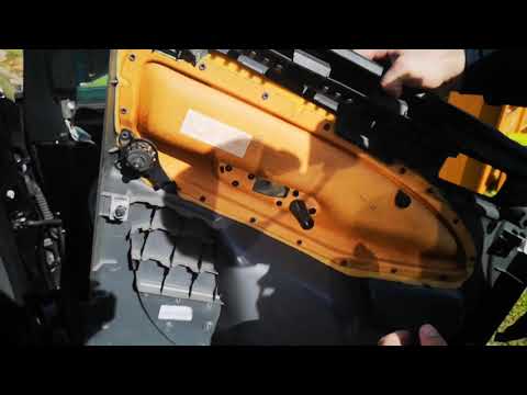 Видео: Снятие карты двери ford kuga 1  2009