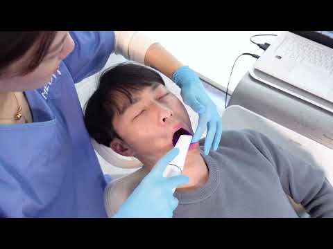 Видео: Сенсорное управление сканером  Medit i900