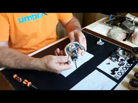 Видео: Shimano 19 Stradic 4000 XG. Очистка. Часть 1.