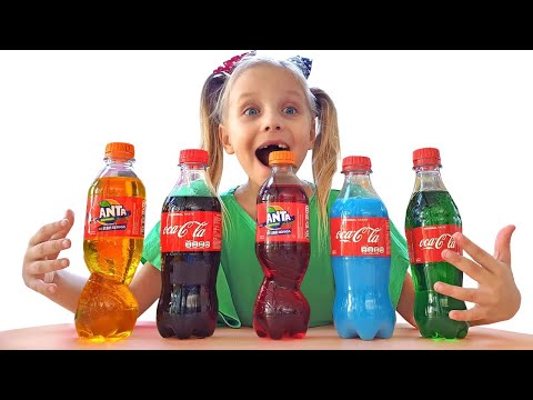 Видео: Алиса и Ева - их смешные игры с папой