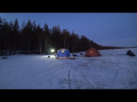Видео: ВПЯТЕРОМ В ОДНОЙ ПАЛАТКЕ, ВЕЧЕР НА ОЗЕРЕ ПОД ШАШЛЫЧОК! ЩУКА ПОПЁРЛА, А НАМ ДОМОЙ \ ЗАКРЫТИЕ СЕЗОНА !