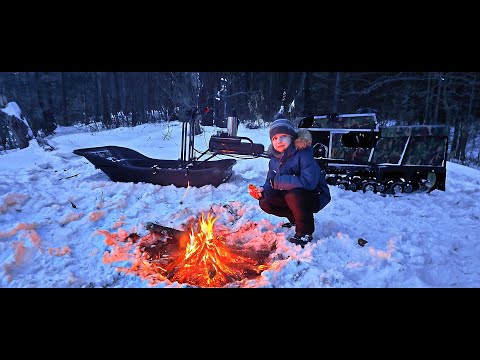 Видео: На снегоходе с сыном на природу / посиделки у костра