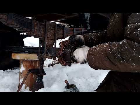 Видео: ступичный подшибник телеги 2 птс 4 рассыпался, замена ступицы и подшибников...