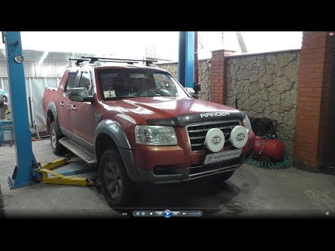 Видео: Замена нижних шаровых опор на Ford Ranger 2,5 TURBO Форд Рейнджер 2007 года