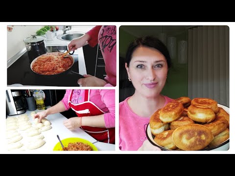 Видео: ТУШЁНАЯ КАПУСТА и ЖАРЕНЫЕ ПИРОЖКИ по Маминому рецепту‼️