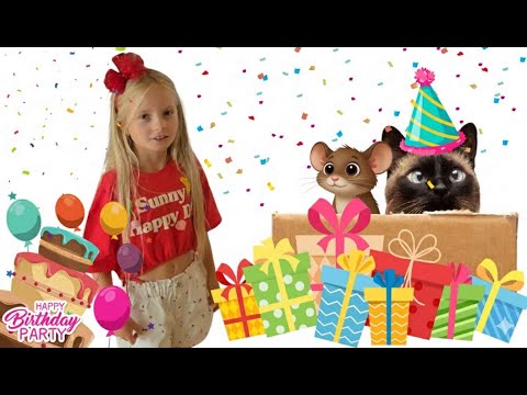 Видео: Юбилей нашей кошки: 10 лет и неожиданная мышка!