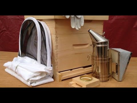 Видео: Інвентар і механізми по догляду за бджолиними сім'ями.