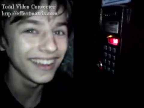 Видео: Приколы по домофонам 2. (2009 год).mp4