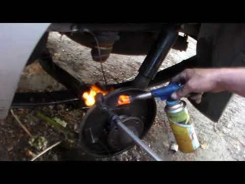 Видео: Как быть если закисла тормозная трубка,греть или не греть вот в чём вопрос.