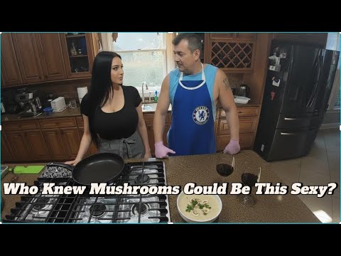 Видео: Creamy Tom Yum Mushroom Soup Chaos! Сливочный Том Ям Грибной Суп — Полный Хаос!