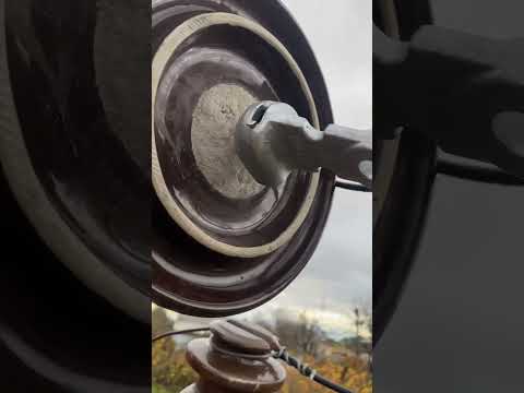 Видео: Вторая часть по монтажу провода к пф ￼ линия 6 кВ