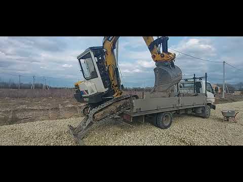 Видео: Погрузка мини экскаватор  без аппарели