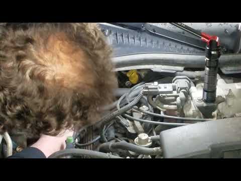 Видео: Замена датчика температуры воздуха Lincoln Town Car.