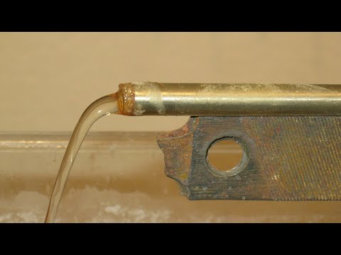 Видео: Как водой пробить напильник - кухонный лайфхак / Простая технология