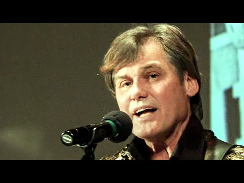 Видео: Мы слова найдём такие нежные (Марк Минков-Игорь Шаферан,1975 г.) Поющие Сердца,солист-Слава Кондаков