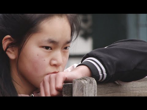 Видео: Азема: Атамды алган жаратканга аз беле, кийин апабыздан да айрылып калдык / МЭЭРИМ