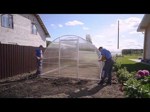 Видео: Установка теплицы на фундамент из свай: Инструкция по сборке. Купить теплицу в Мск, СПб, Уфе и др.