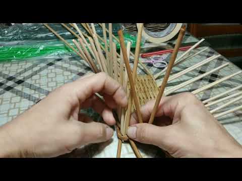 Видео: Коробочка из бумажной лозы,под расчёски и другое.