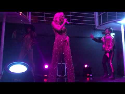 Видео: LOBODA Танцую Волосами San Francisco 09/29/2017