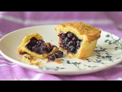 Видео: Божественно вкусно! Песочные МИНИ ПИРОГИ с ягодами и фруктами | ягодное лукошко | простой рецепт
