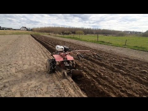 Видео: вспашка в свал.новым методом