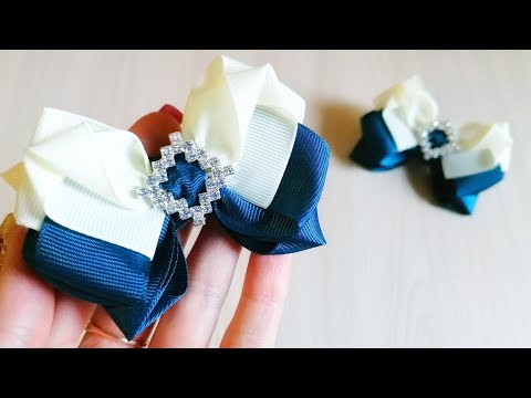 Видео: КРАСИВО И НЕЖНО! Бантики в школу из однтонных лент 2,5 см