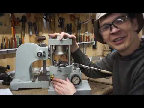 Видео: Пресс гидравлический настольный ПГПр. Часть 5 - Ручной против гидравлического...