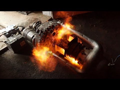Видео: Вертолетный двигатель ГТД-350 - решил дать огня...