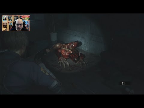 Видео: ПЪРВА СРЕЩА С LICKER | Resident Evil 2 | #2