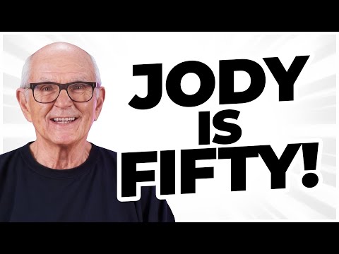 Видео: У меня день рождения! Какие часы я купил?